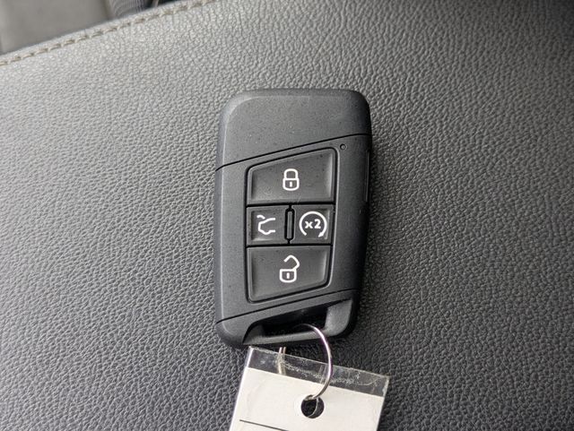 2022 Volkswagen Taos SE FWD - 22907031 - 29