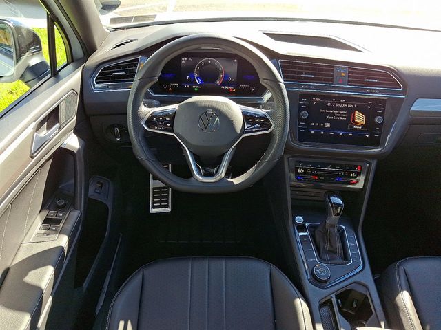 2022 Volkswagen Tiguan 2.0T SE R-Line Black 4MOTION - 22936510 - 11