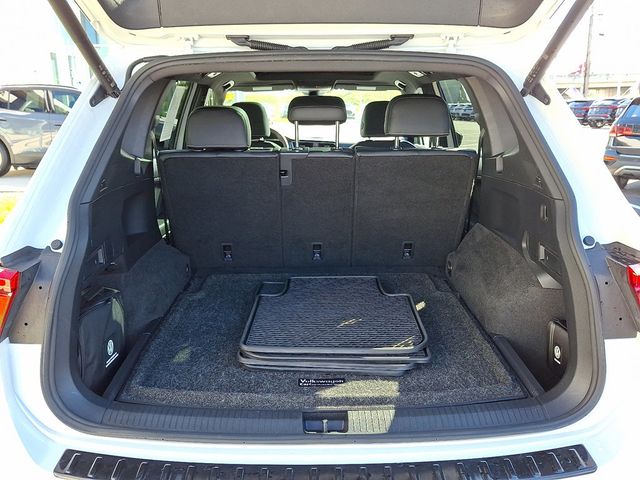 2022 Volkswagen Tiguan 2.0T SE R-Line Black 4MOTION - 22936510 - 26
