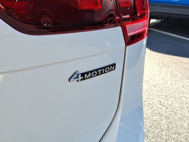 2022 Volkswagen Tiguan 2.0T SE R-Line Black 4MOTION - 22936510 - 30