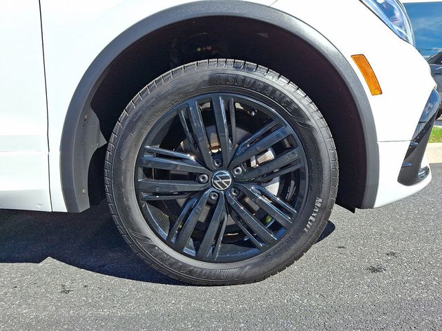 2022 Volkswagen Tiguan 2.0T SE R-Line Black 4MOTION - 22936510 - 7