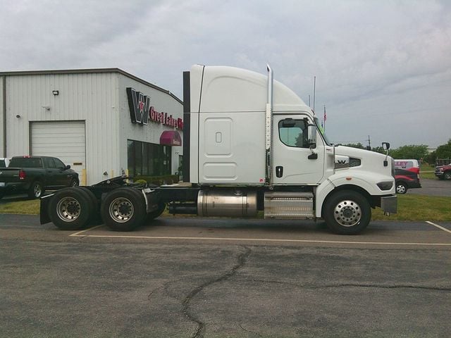 2022 Western Star 49X 2022 WESTERN STAR 49X SLEEPER - 22495704 - 3