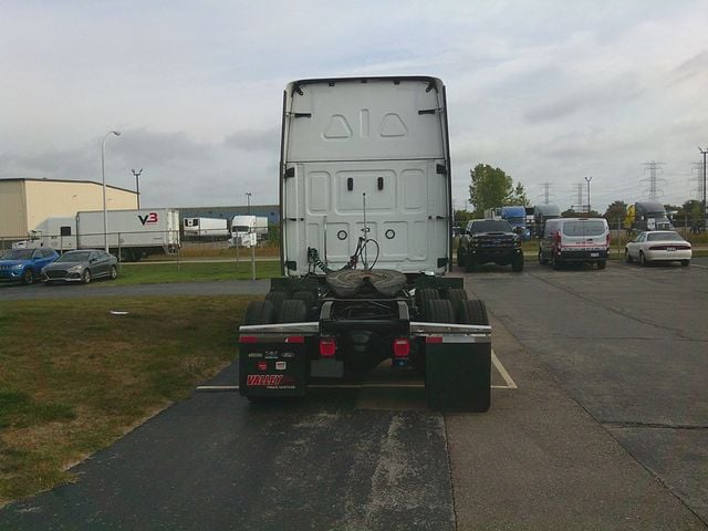 2022 Western Star 49XSLP sleeper 2022 WESTERN STAR 49X DOUBLE BUNK SLEEPER - 22608381 - 5