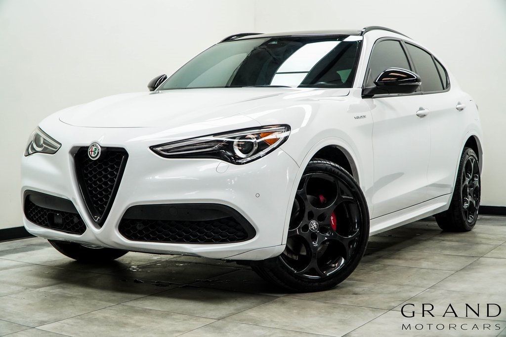 2023 Alfa Romeo Stelvio Veloce AWD - 22930127 | Video 1