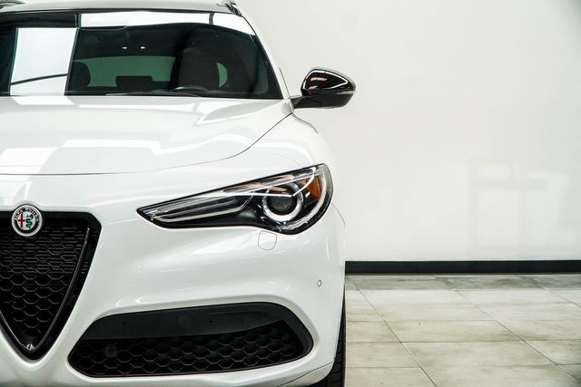 2023 Alfa Romeo Stelvio Veloce AWD - 22930127 - 3