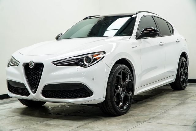 2023 Alfa Romeo Stelvio Veloce AWD - 22930127 - 5