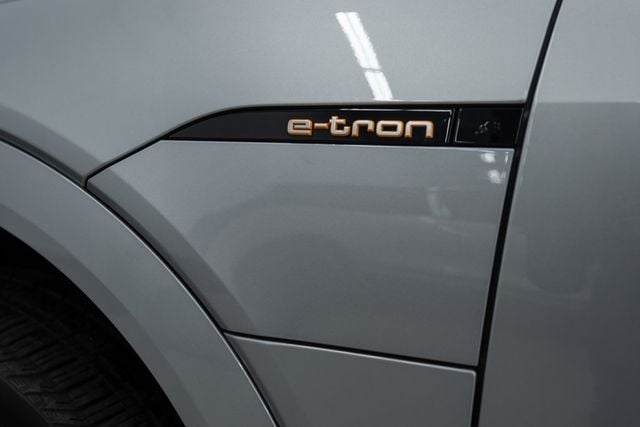 2023 Audi e-tron Premium Plus quattro - 22355184 - 59