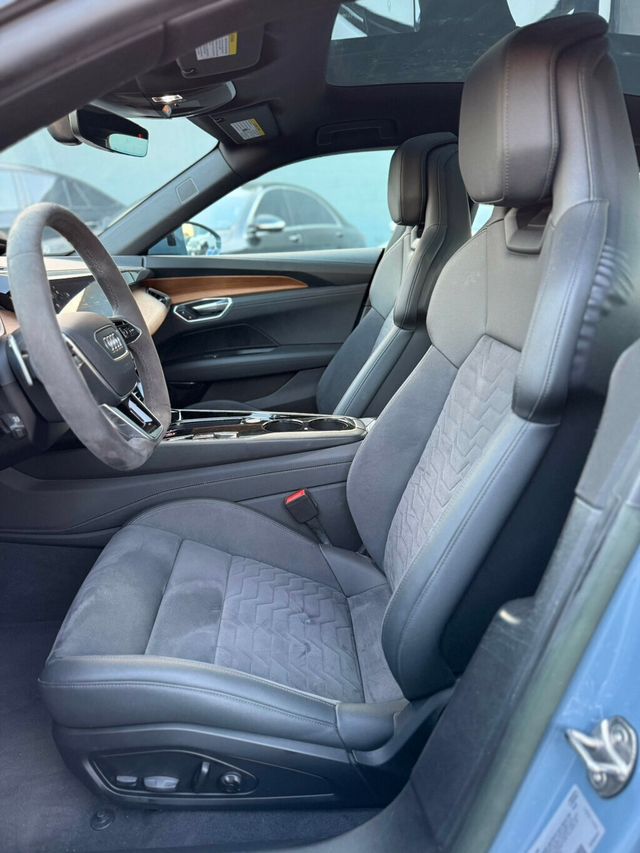 2023 Audi e-tron GT Premium Plus quattro - 22924128 - 6