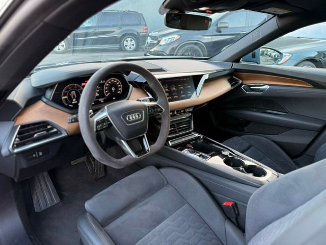2023 Audi e-tron GT Premium Plus quattro - 22924128 - 8