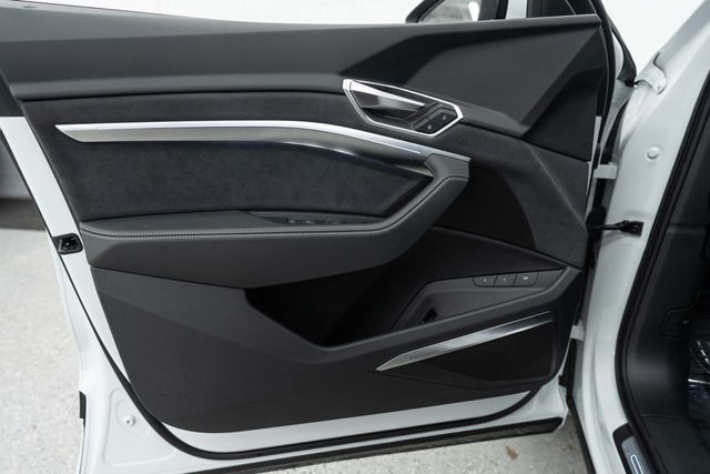 2023 Audi e-tron Sportback S line Prestige quattro - 22352383 - 16