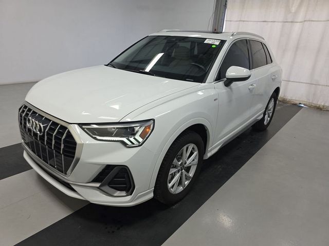 2023 Audi Q3 S line Premium 45 TFSI quattro - 22933865 - 1