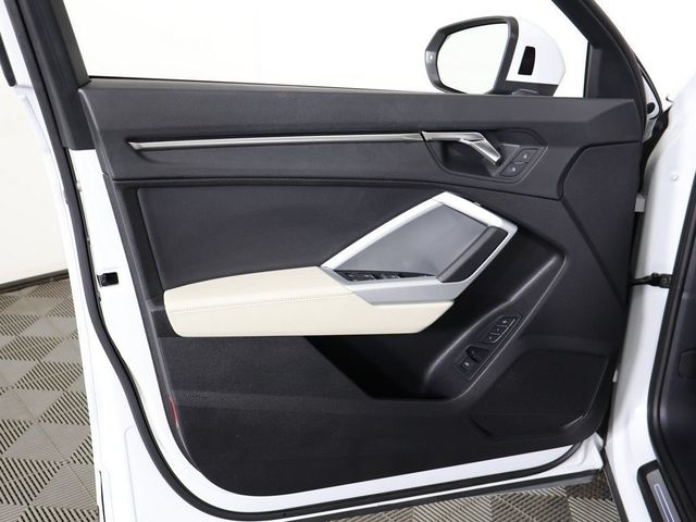 2023 Audi Q3 S line Premium 45 TFSI quattro - 22933865 - 22