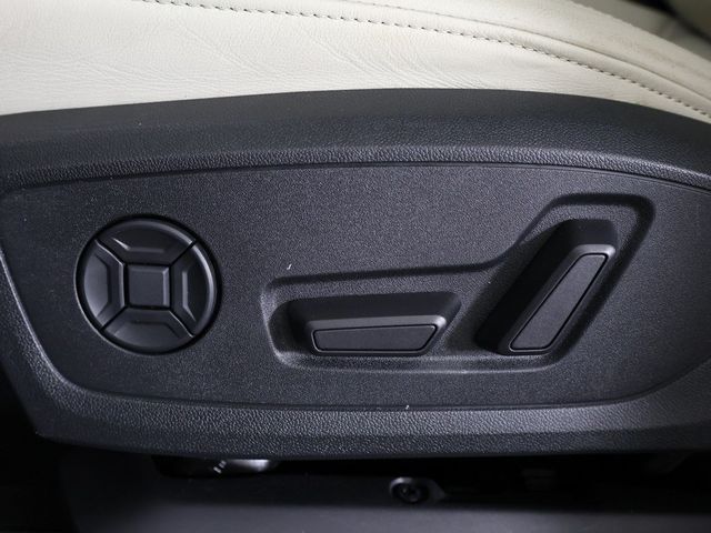2023 Audi Q3 S line Premium 45 TFSI quattro - 22933865 - 32