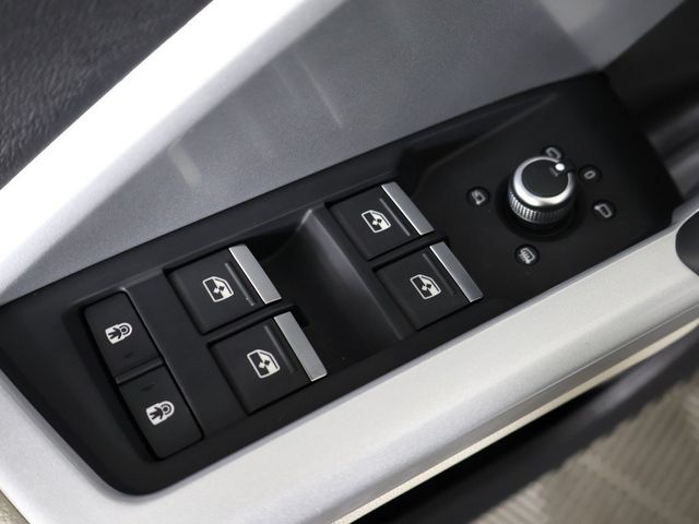 2023 Audi Q3 S line Premium 45 TFSI quattro - 22933865 - 38