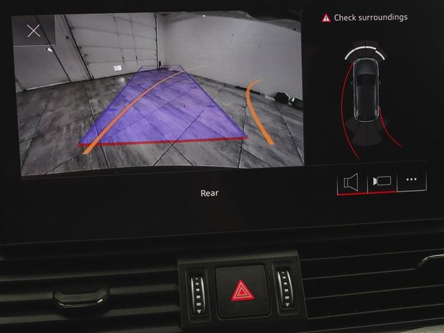 2023 Audi SQ5 Premium - 22913729 - 17