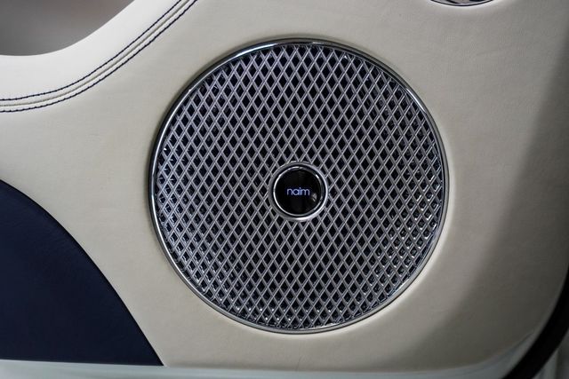 2023 Bentley Bentayga Azure AWD - 22923920 - 10