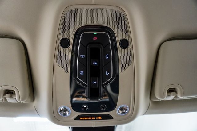 2023 Bentley Bentayga Azure AWD - 22923920 - 32