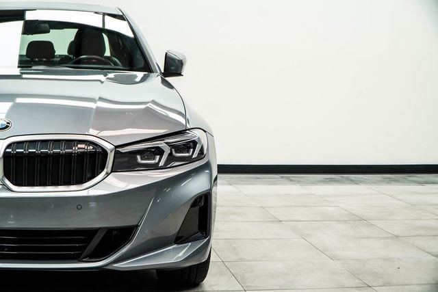 2023 BMW 3 Series 330i xDrive - 22903676 - 3