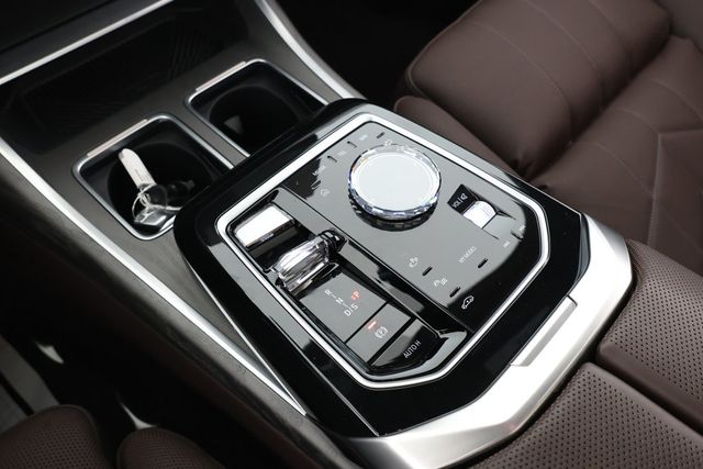 2023 BMW 7 Series 740i w/ B&W Diamond Surround Sound & Driving Assistance Pro. Pkg - 22834047 - 14