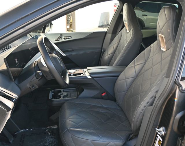 2023 BMW iX M60 AWD - 22939587 - 13