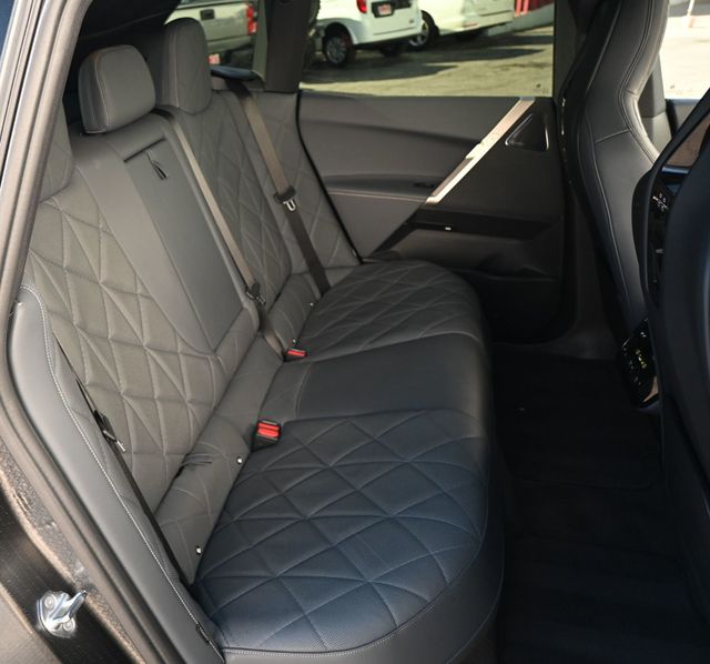 2023 BMW iX M60 AWD - 22939587 - 16
