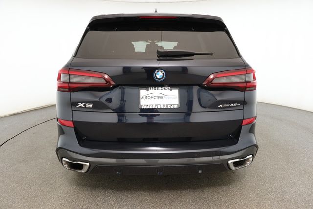 2023 BMW X5 xDrive45e Plug-In Hybrid w/ M Sport & Parking Assist. Pkgs & HUD - 22933360 - 4