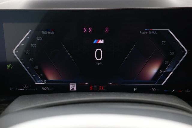 2023 BMW X7 M60i SAV w/ Executive & Driving Assistance Professional Packages - 22873845 - 12