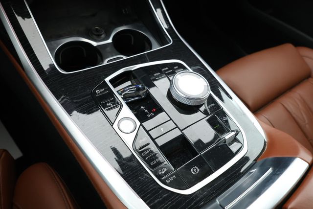 2023 BMW X7 M60i SAV w/ Executive & Driving Assistance Professional Packages - 22873845 - 14