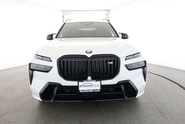2023 BMW X7 M60i SAV w/ Executive & Driving Assistance Professional Packages - 22873845 - 1