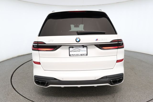 2023 BMW X7 M60i SAV w/ Executive & Driving Assistance Professional Packages - 22873845 - 4