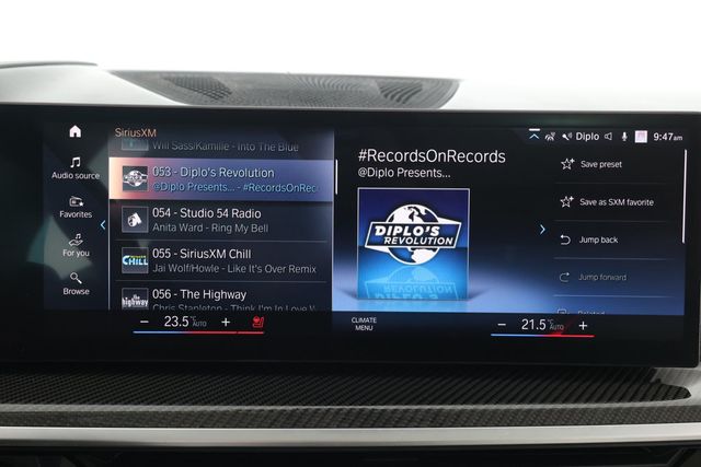 2023 BMW X7 M60i SAV with Full Merino Leather & Driving Assistance Pro. Pkg - 22828715 - 19