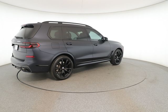 2023 BMW X7 M60i SAV with Full Merino Leather & Driving Assistance Pro. Pkg - 22828715 - 4