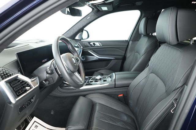 2023 BMW X7 M60i with B&W Diamond Surround Sound + Executive & Climate Pkgs - 22897148 - 18