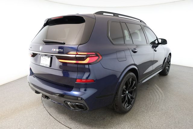 2023 BMW X7 M60i with B&W Diamond Surround Sound + Executive & Climate Pkgs - 22897148 - 3