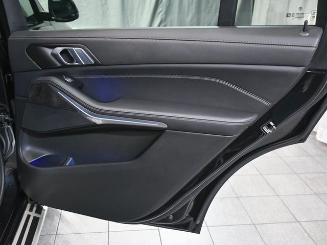 2023 BMW X7 xDrive40i - 22936652 - 11