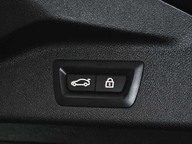 2023 BMW X7 xDrive40i - 22936652 - 77