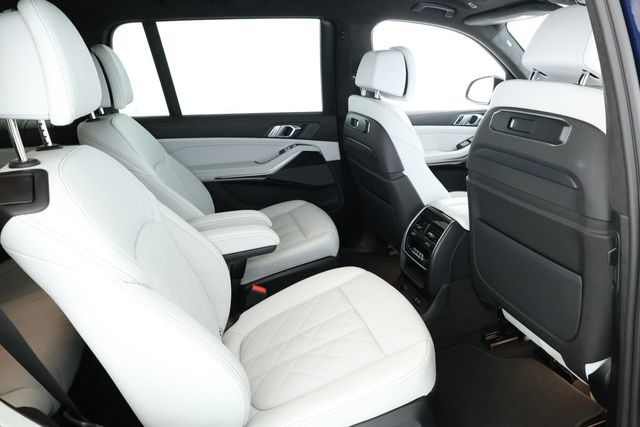2023 BMW X7 xDrive40i SAV with M Sport,Premium & Climate Comfort Packages - 22915766 - 23
