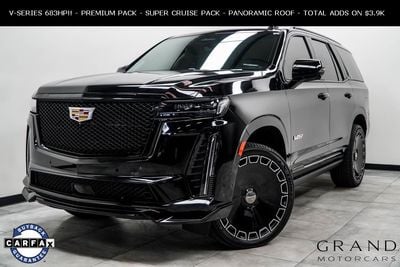 2023 Cadillac Escalade V-Series's photo