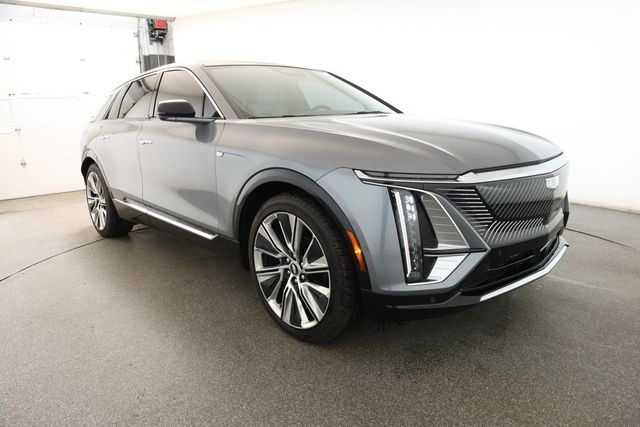 2023 Cadillac LYRIQ 4dr Luxury w/ 22'' Dynamic Split Spoke Reverse Rim Alloy Wheels - 22933282 - 2