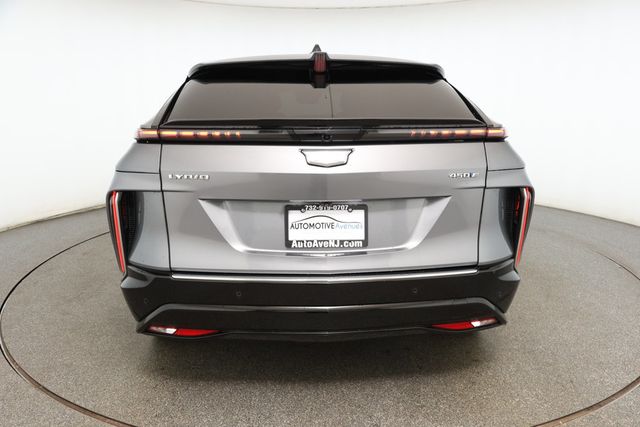 2023 Cadillac LYRIQ 4dr Luxury w/ 22'' Dynamic Split Spoke Reverse Rim Alloy Wheels - 22933282 - 4
