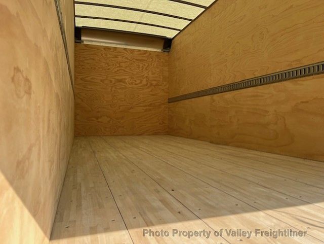 2023 Chevrolet 5500 LCF 20' Dry Van - 22726199 - 13