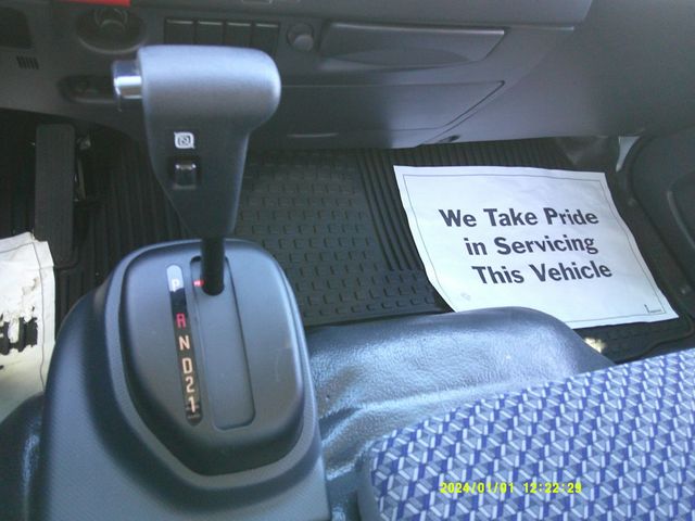 2023 Chevrolet 5500XD LCF DIESEL 16ft Box - 22834236 - 10