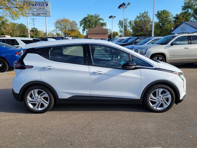 2023 Chevrolet Bolt EV 1LT Hatchback 4D - 22932424 - 2
