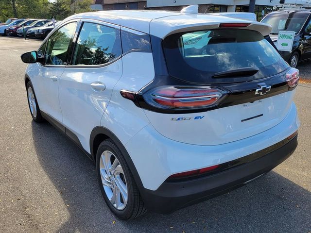 2023 Chevrolet Bolt EV 1LT Hatchback 4D - 22932424 - 4