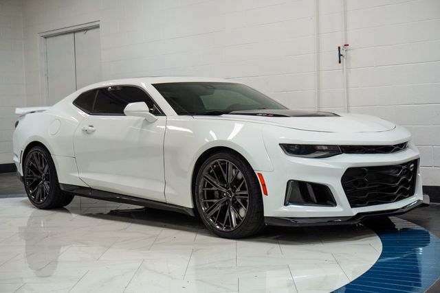 2023 Chevrolet Camaro 2dr Coupe ZL1 - 22899624 - 4