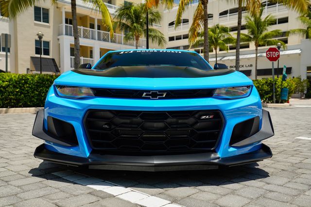 2023 Chevrolet Camaro 2dr Coupe ZL1 - 22883443 - 4
