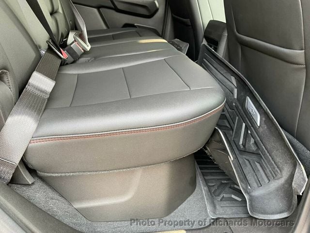 2023 Chevrolet Colorado 4WD Crew Cab Z71 - 22911944 - 16