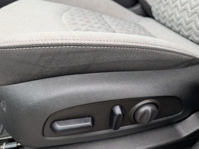 2023 Chevrolet Equinox FWD 4dr LT w/1LT - 22904458 - 16