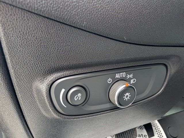 2023 Chevrolet Equinox FWD 4dr LT w/1LT - 22904458 - 18