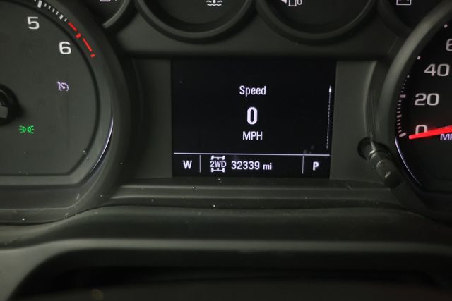 2023 Chevrolet Silverado 1500 4WD Crew Cab 157'' Custom with 4'' Round Assist Steps - 22939264 - 10